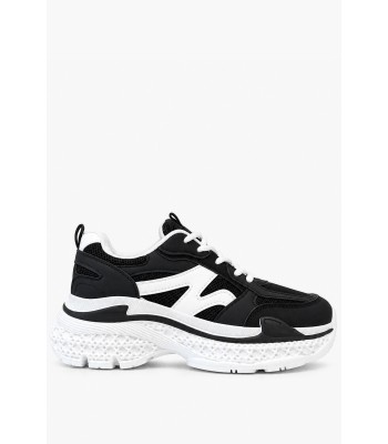 Μαύρα chunky sneakers με λευκές λεπτομέρειες
