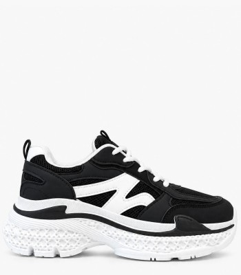 Μαύρα chunky sneakers με λευκές λεπτομέρειες