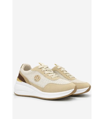 Μπεζ sneaker με mesh και υπερυψωμένη σόλα