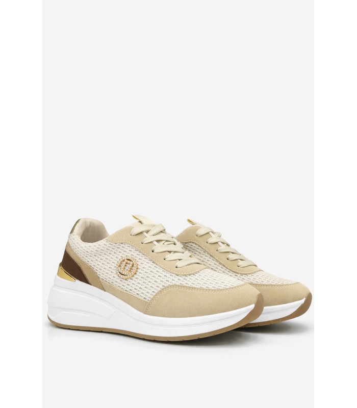 Μπεζ sneaker με mesh και υπερυψωμένη σόλα