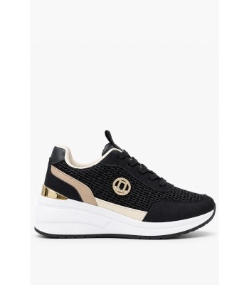 Μαύρο sneaker με mesh και υπερυψωμένη σόλα