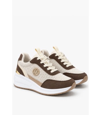 Καφέ sneaker με mesh και υπερυψωμένη σόλα