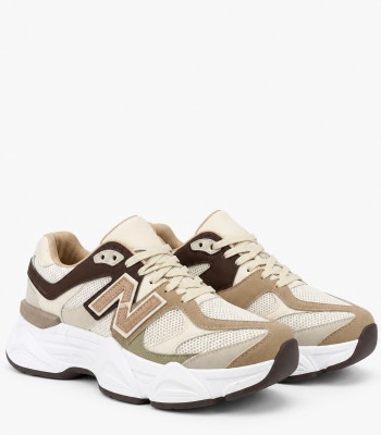 Μπεζ sneakers με chunky σόλα και καφέ λεπτομέρειες