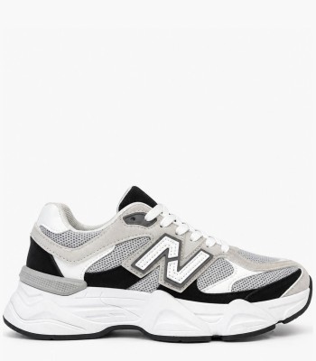 Γκρι sneakers με chunky σόλα και μαύρες λεπτομέρειες