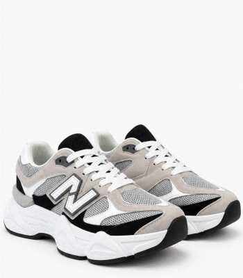 Γκρι sneakers με chunky σόλα και μαύρες λεπτομέρειες