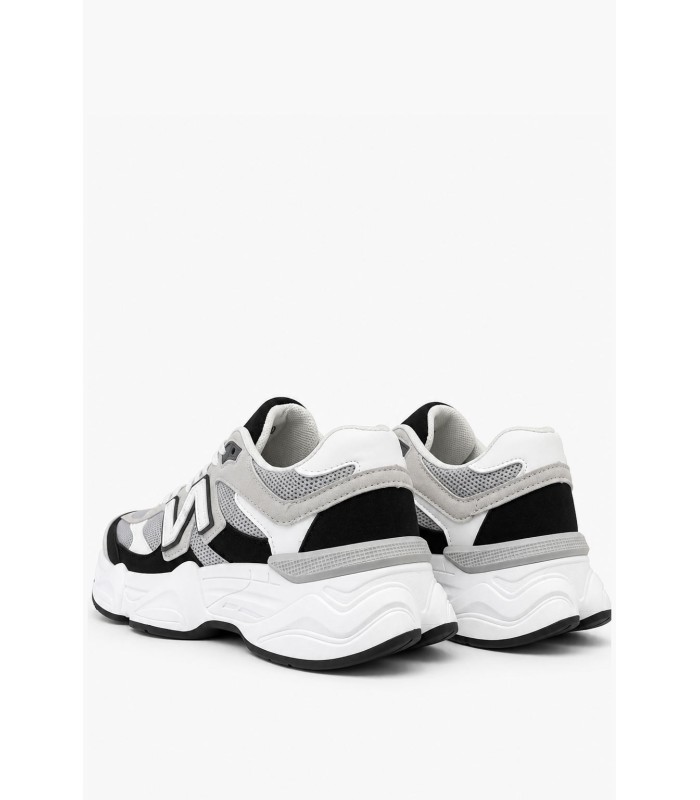 Γκρι sneakers με chunky σόλα και μαύρες λεπτομέρειες