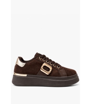 Καφέ sneakers με χρυσές λεπτομέρειες και ψηλή σόλα