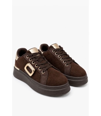 Καφέ sneakers με χρυσές λεπτομέρειες και ψηλή σόλα