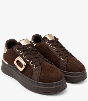 Καφέ sneakers με χρυσές λεπτομέρειες και ψηλή σόλα