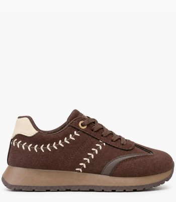 Καφέ sneakers suede με κεντημένες λεπτομέρειες