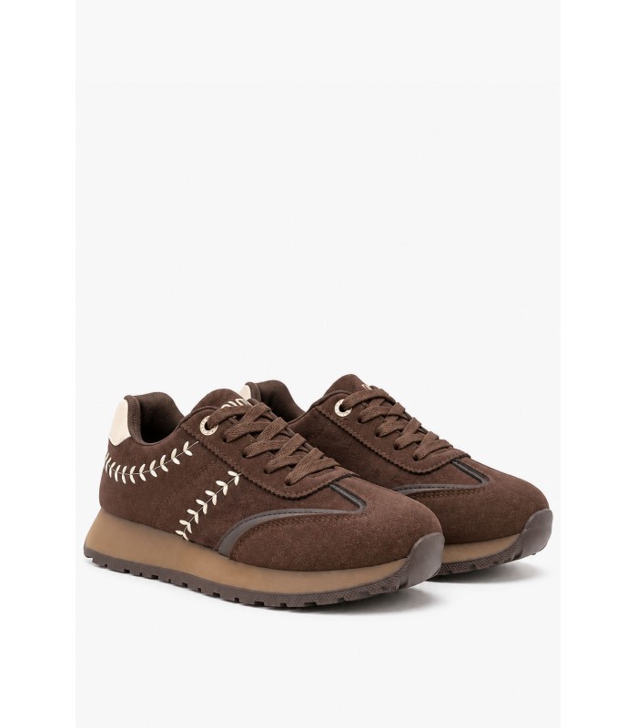 Καφέ sneakers suede με κεντημένες λεπτομέρειες