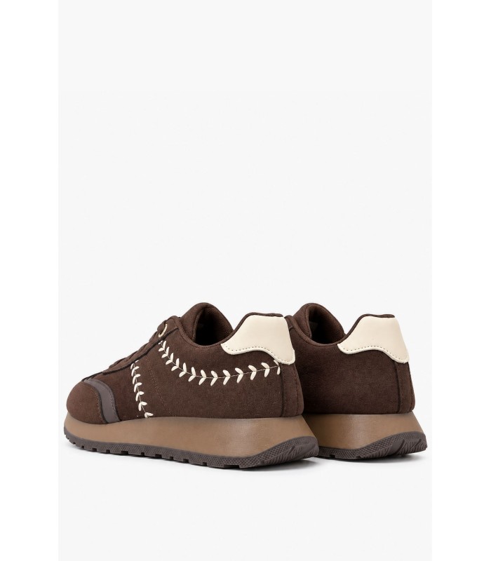 Καφέ sneakers suede με κεντημένες λεπτομέρειες
