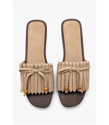 Μπεζ mule suede με κρόσσια και διακοσμητικά