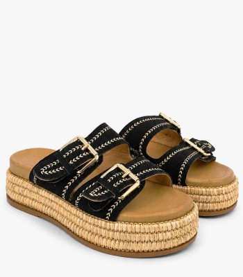 Μαύρο flatform με αγκράφες και ψάθινη σόλα