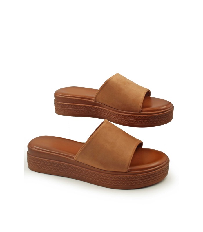 Flatform σε κάμελ χρώμα με φαρδιά φάσα και ανατομικό πάτημα