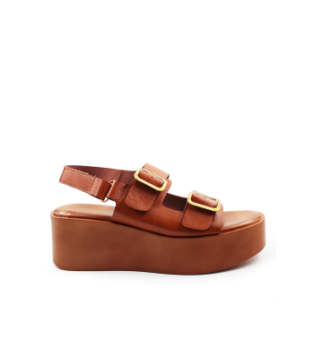 Flatform με διπλή αγκράφα σε καφέ χρώμα