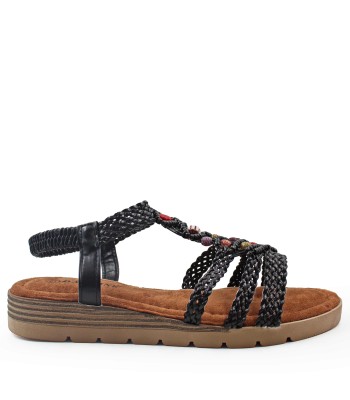Boho σανδάλι σε μαύρο χρώμα με πλεκτά λουράκια και χάντρες