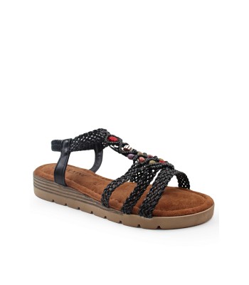 Boho σανδάλι σε μαύρο χρώμα με πλεκτά λουράκια και χάντρες