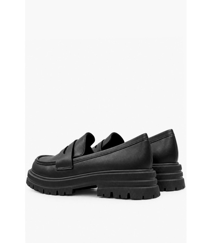 Μαύρα penny loafers με chunky τρακτερωτή σόλα