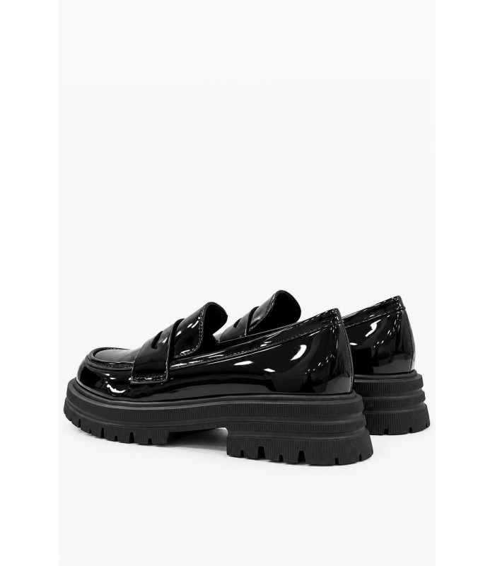 Μαύρα λουστρίνι penny loafers με chunky σόλα