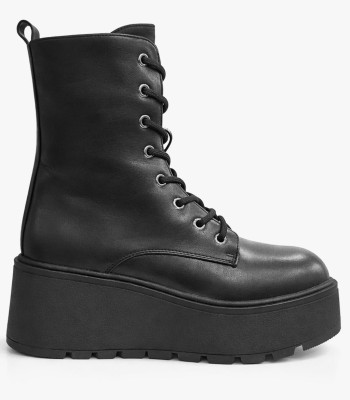 Μαύρο flatform αρβυλάκι με chunky σόλα