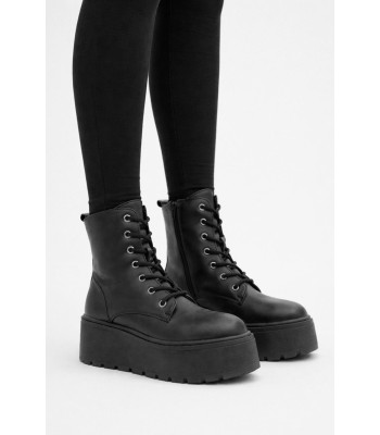 Μαύρο flatform αρβυλάκι με chunky σόλα