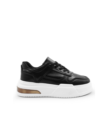 Γυναικείο sneaker σε μαύρο χρώμα με λευκή chunky σόλα