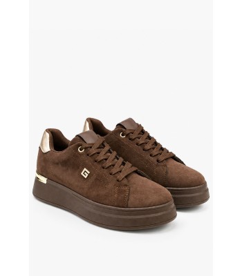 Καφέ sneakers με χρυσές λεπτομέρειες και χοντρή σόλα