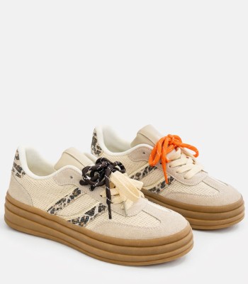 Μπεζ sneaker με animal λεπτομέρειες