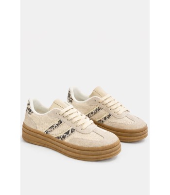 Μπεζ sneaker με animal λεπτομέρειες