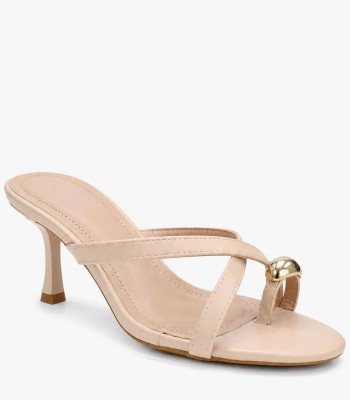 Μπεζ mule πέδιλο με toe ring και χρυσή λεπτομέρεια