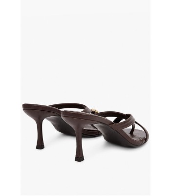Καφέ mule πέδιλο με toe ring και χρυσή λεπτομέρεια