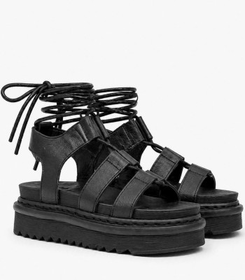 Μαύρο flatform σανδάλι gladiator με lace up δέσιμο