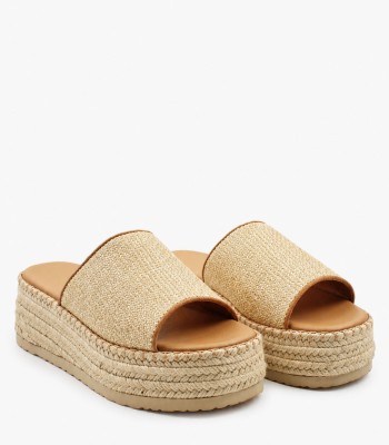 Μπεζ flatform με ψάθινη φάσα και σόλα από σχοινί