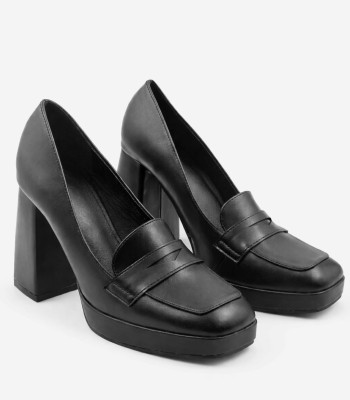 Μαύρο loafer με χοντρό τακούνι και φιάπα