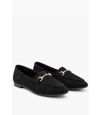Μαύρα loafers με χρυσή αγκράφα