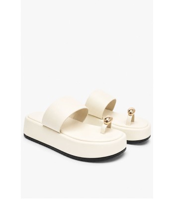 Off-white flatform με μεταλλική λεπτομέρεια toe ring