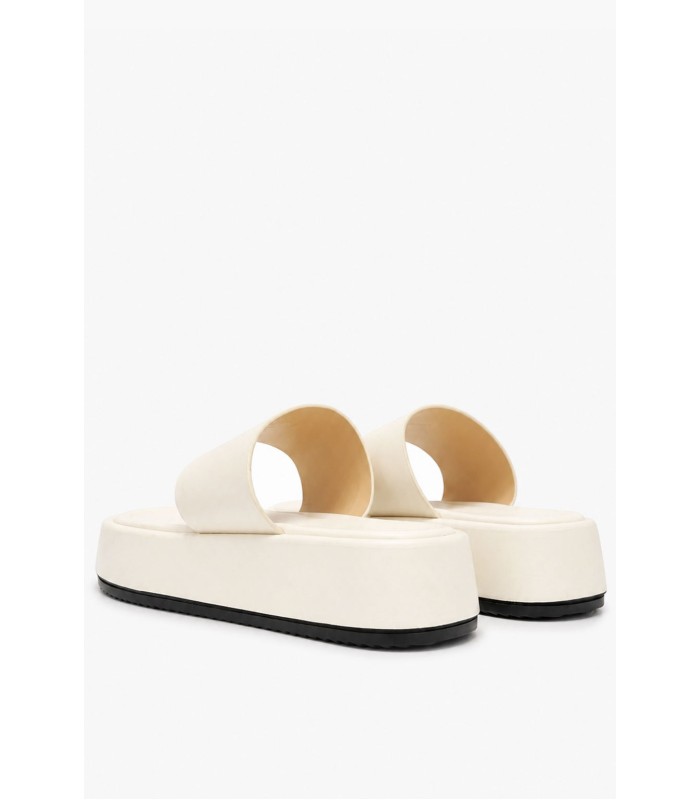 Off-white flatform με μεταλλική λεπτομέρεια toe ring