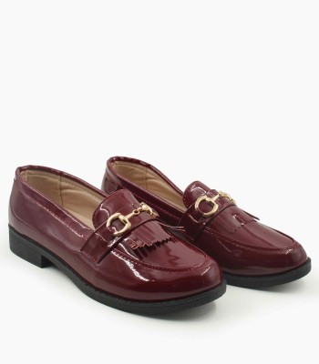 Μπορντό loafer με κρόσσια και χρυσή αγκράφα