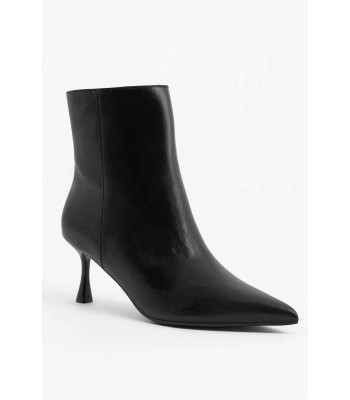 Μαύρο ankle boot με λεπτό τακούνι 