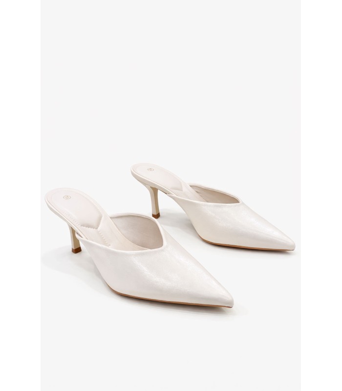 Μπεζ mule γόβα με minimal design