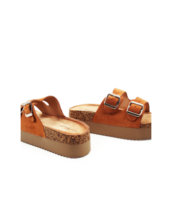 Flatform σανδάλι με διπλή αγκράφα σε κάμελ χρώμα