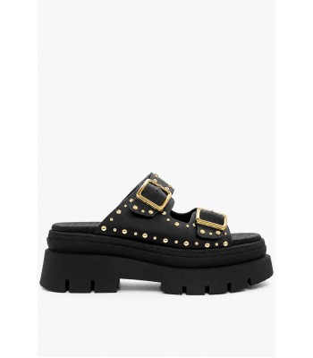 Μαύρο flatform με χρυσές αγκράφες και τρουκς