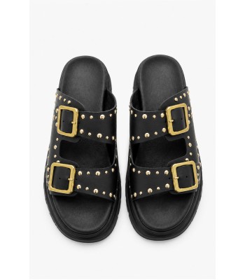 Μαύρο flatform με χρυσές αγκράφες και τρουκς