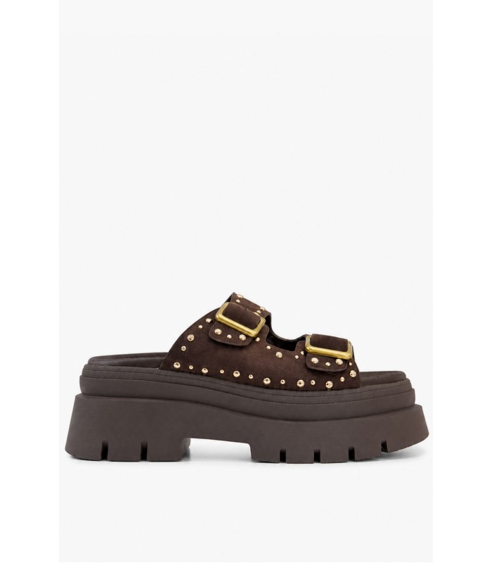 Καφέ flatform με χρυσές αγκράφες και τρουκς