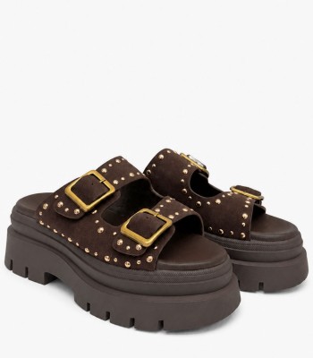 Καφέ flatform με χρυσές αγκράφες και τρουκς