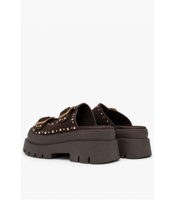 Καφέ flatform με χρυσές αγκράφες και τρουκς