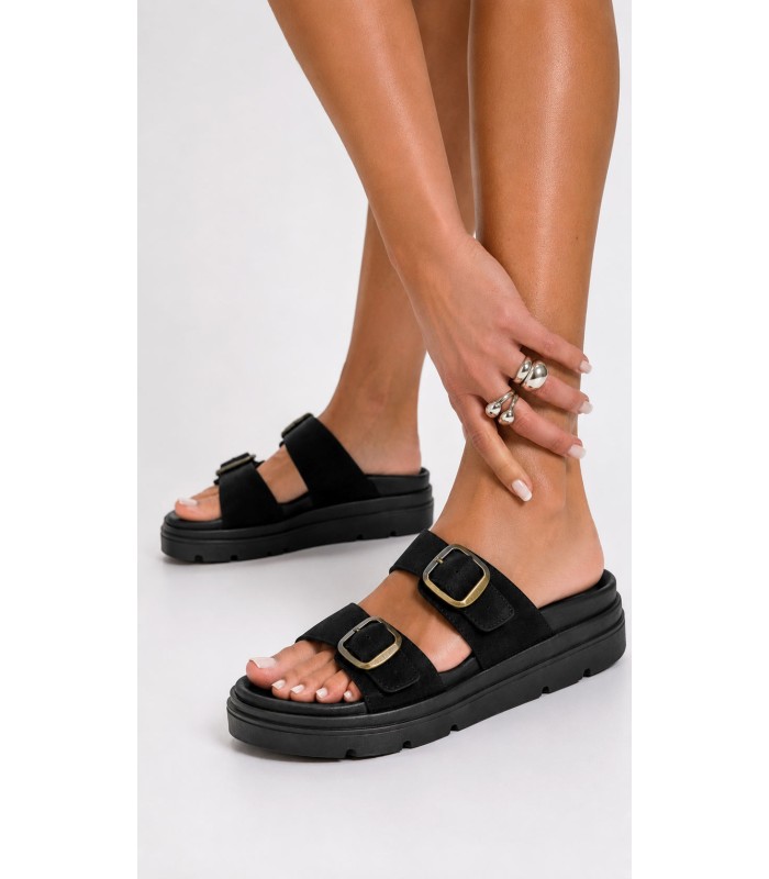 Μαύρο suede flatform με αγκράφες και chunky σόλα