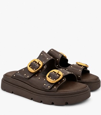 Καφέ flatform με χρυσές αγκράφες και τρουκς
