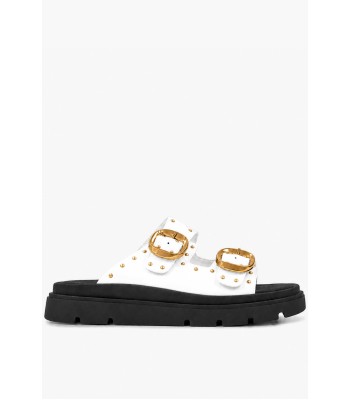 Λευκά flatform με χρυσές αγκράφες και τρουκς